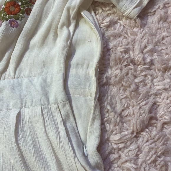 Tularosa Rowley Romper in cream with embroidery flowers - Picture 8 of 12